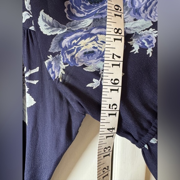 Reformation Oversized Floral Navy Blue Maxi Short Sleeves Wrap Cocktail Dress S - Picture 8 of 17